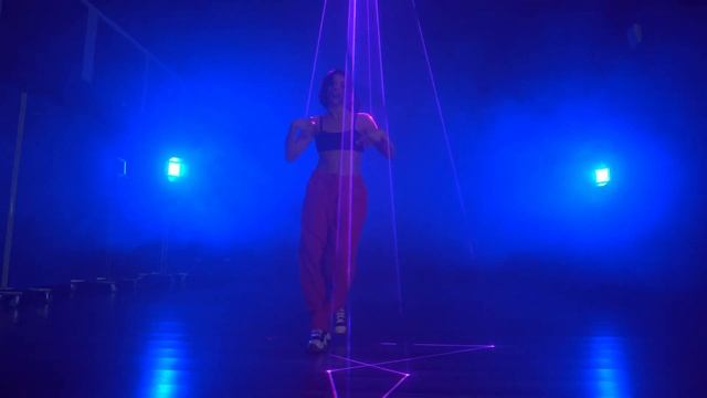 Яна Биньковская. Педагог по JAZZ-FUNK. ВТ/ЧТ 19:00. смотреть онлайн