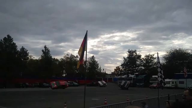 Theresienwiese Stuntshow Roselly смотреть онлайн
