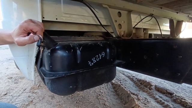 Газель Бизнес с пробегом 200 тыс км, без серьезных поломок, машина из под частника. смотреть онлайн