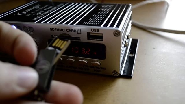 Обзор на китайский усилок 2x20w Kentiger смотреть онлайн