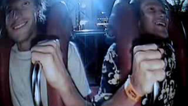 Адские аттракционы и реакция людей смотреть онлайн