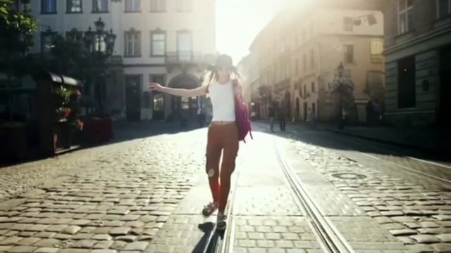 Ксения Газиева-Она начинает тебя забывать.читает: Айпара Айхан смотреть онлайн