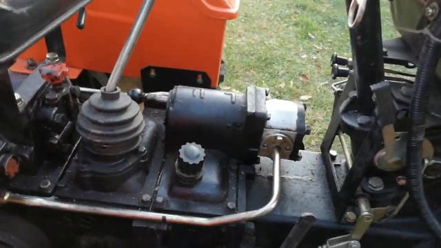 Куда, сколько и какое масло заливать в мини трактор Синтай и Уралец