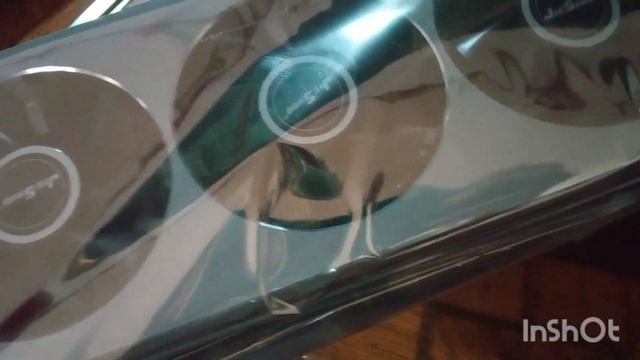 Radeon VEGA  VII ( VEGA 7 )