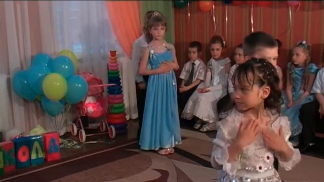 танец ТАНГО на выпускном, ДНЗ №4 г. Кировоград смотреть онлайн