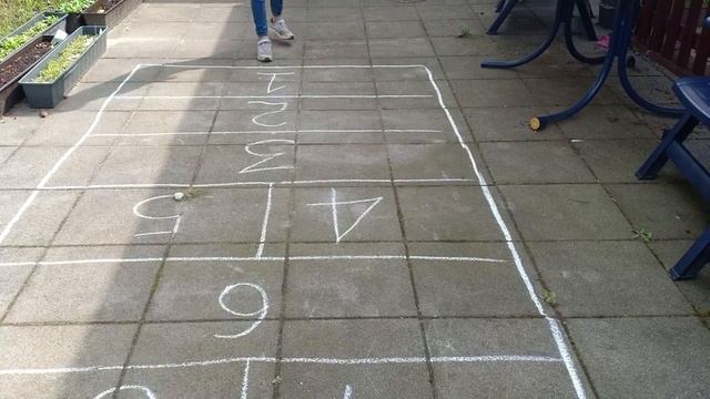 Hopscotch | Stapoo | Stapu | Traditional Game - Kids Outdoor Game/Activity (How to play, Rules) смотреть онлайн