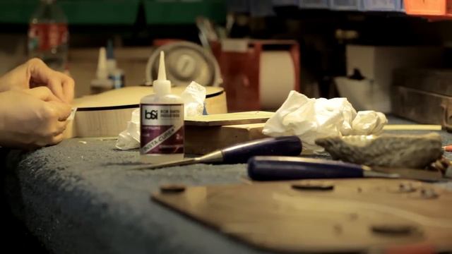 We Should Build Mandolins смотреть онлайн