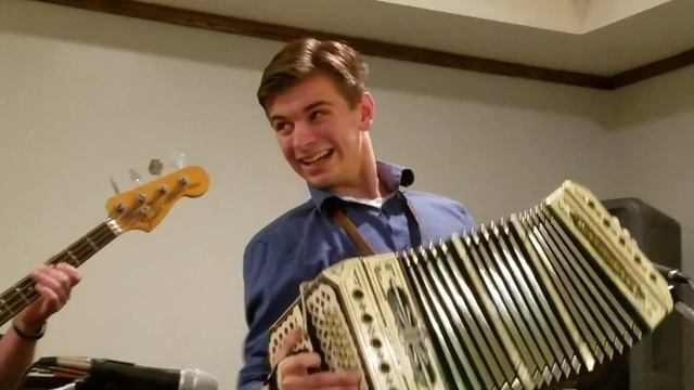 Green Is Green Polka, Jon & Zach Dietz, Jake Minar Bastyr смотреть онлайн