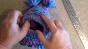 Вязаная шапка для маленькой собаки