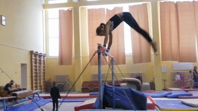 спортивная гимнастика бандаж соскок (брусья) смотреть онлайн