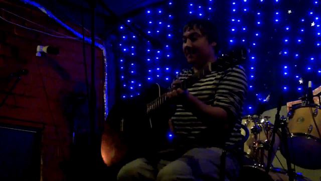 Андрей Клочков Кино Бездельник guitar cover смотреть онлайн