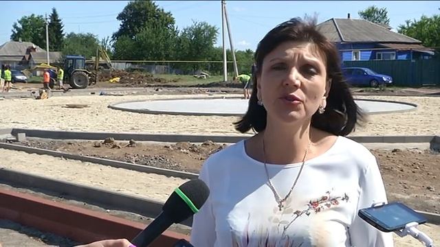 В поселке Глушково благоустраивают сквер смотреть онлайн