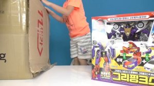 Огромная посылка с новыми игрушками из Южной Кореи: Mecard Geo Mecha Carbot Beyblade