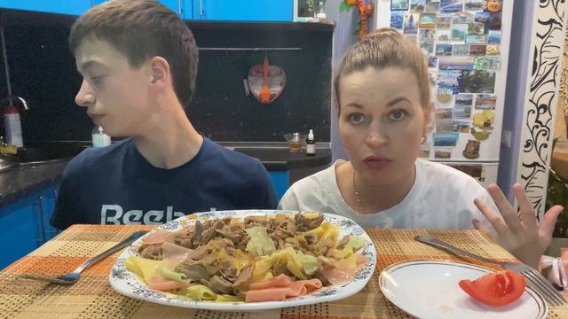 МУКБАНГ БЕШБАРМАК/ОВОЩИ смотреть онлайн