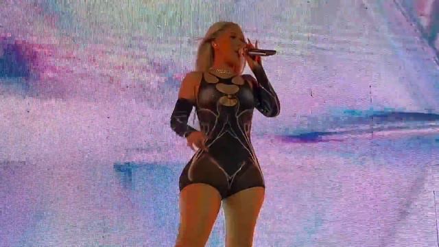 Iggy Azalea - Special Guest Opening Act for PITBULL - Can't Stop Us Now 2022 Tour - Pelham, AL смотреть онлайн