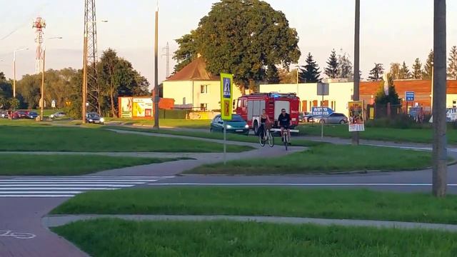 [Poland] 481[G]21 GBA Mercedes Benz Atego rescue pump responding - JRG Malbork смотреть онлайн