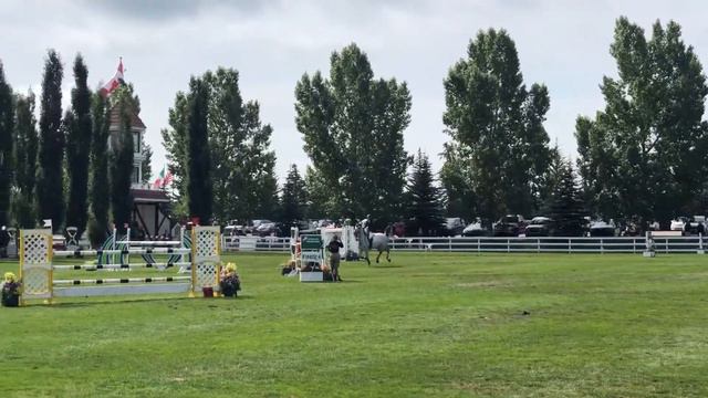6yold Dandy and Daniela Cordero Jump off смотреть онлайн