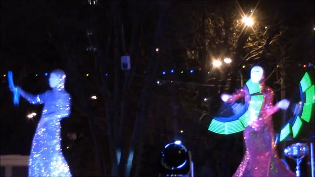 Новогодние елки. Световое шоу на площади Дерунова смотреть онлайн