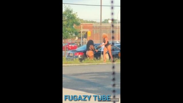 BROOKLYN NEW YORK TRACK PIMPS AND PROSTITUTES FIGHTING смотреть онлайн