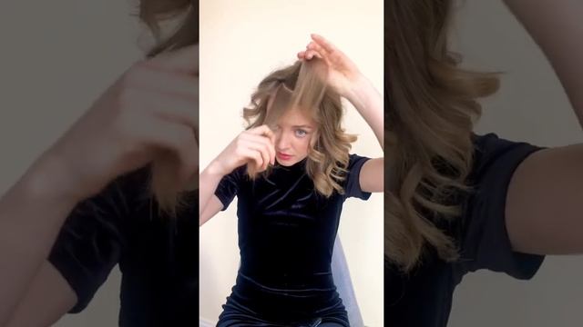 Укладка для себя.Классические объемные локоны.Понадобиться: Плойка 32мм, расческа, зажим, ваши руки смотреть онлайн