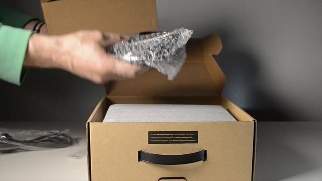 Synology DS716+ NAS UNBOXING смотреть онлайн