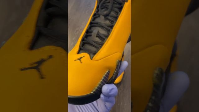 Re-Dye Jordan 14 Reverse Ferrari #nike #sneakershead #sneakerrestoration #jordansneaker смотреть онлайн