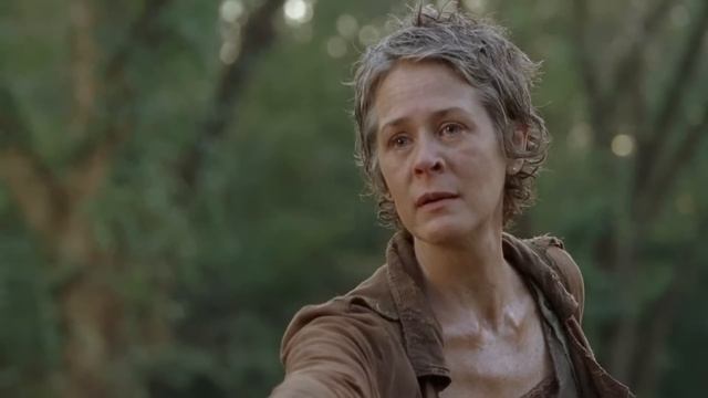 Lizzie Kills Mika in The Walking Dead 4x14 смотреть онлайн