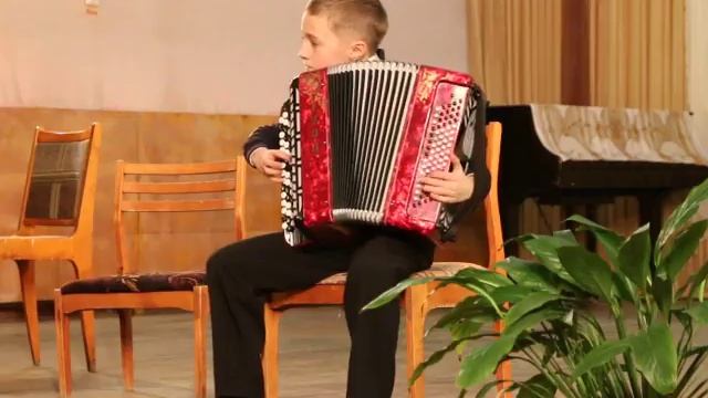 Илья Канипов – воспитанник педагога ДШИ №1 Татьяны Шкериной – исполняет «Полянку». смотреть онлайн