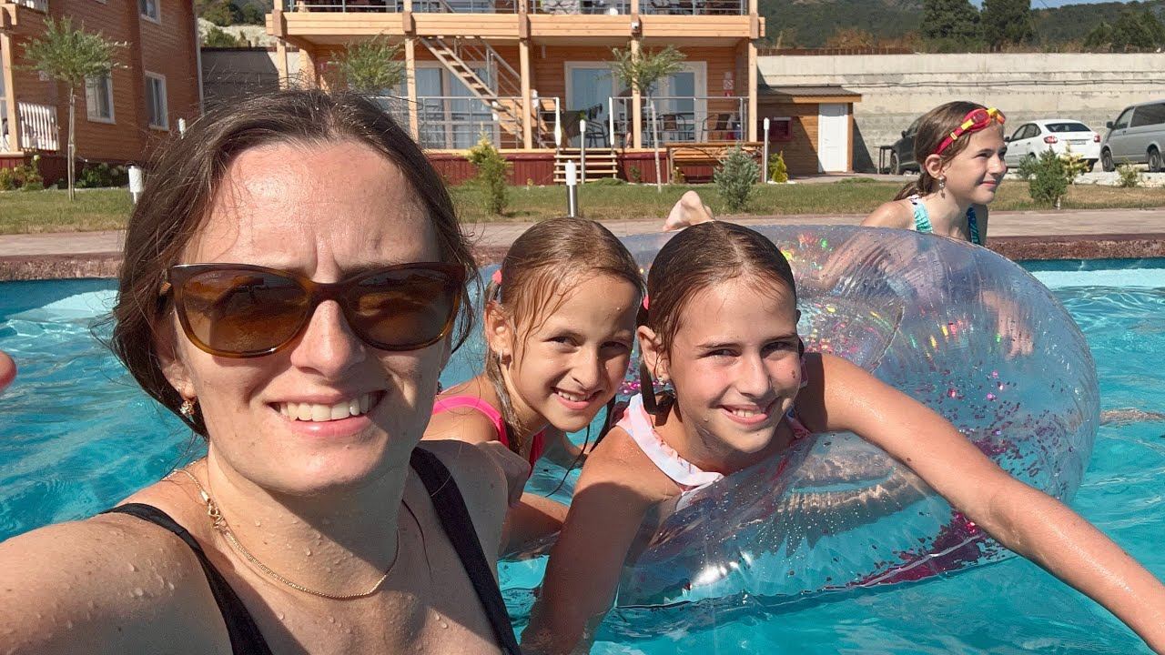 ВЛОГ Едем с друзьями в Кабардинку в Можжевеловый парк смотреть онлайн