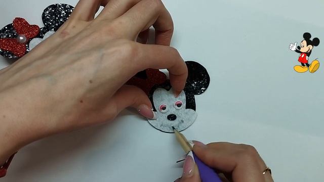Minnie Mouse hair clips easy and fast! DIY! 😊 МК заколки Минни Маус легко и быстро! смотреть онлайн