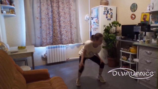 Клип хип-хоп танцы дома - дети и подростки танцуют на самоизоляции в карантин - студия Divadance смотреть онлайн