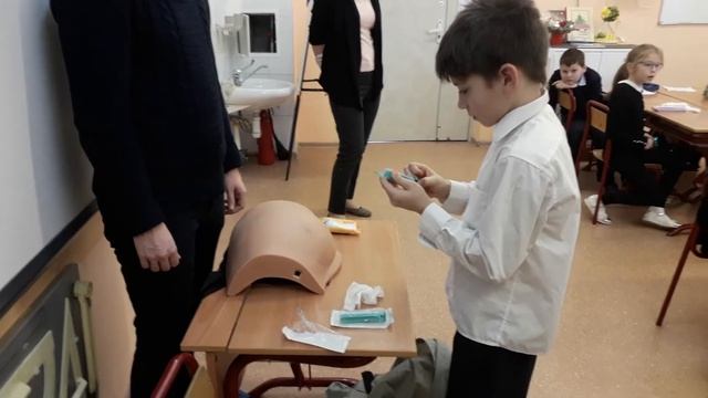 Учимся ставить уколы смотреть онлайн