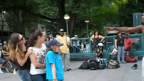Зажигательный брейк-данс.Нью-Йорк.Street break dance.