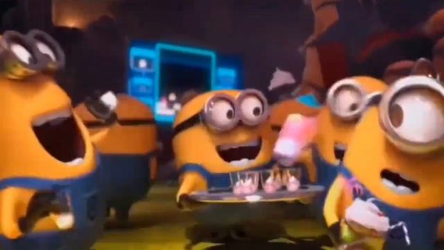 Те самые соседи с верху которые отмечают день огурца в цементе