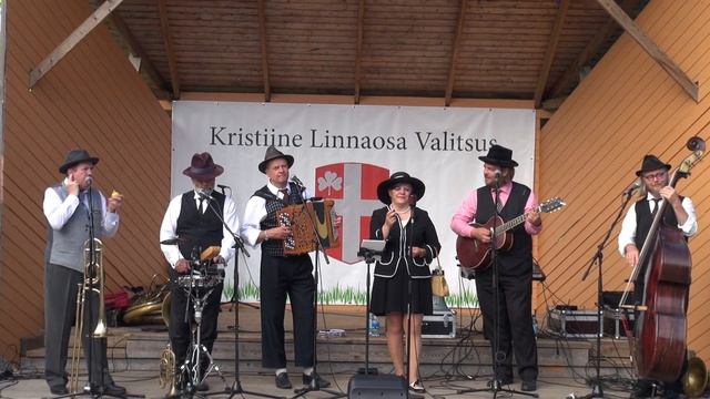 LAVASSAARE TRIO (solist ANTS NUUT vilistades) - Kollane lind (Kollane kanaarilind) (Yellow Canary) смотреть онлайн