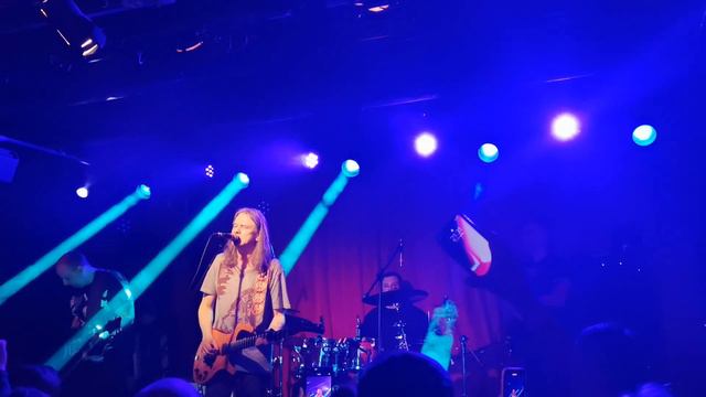 Чиж и Ко (Чиж&Сo) Колокольчик в твоих волосах, 16 тонн, Москва 2024.02.23 смотреть онлайн