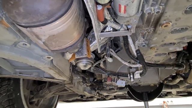 Ремонт Ferrari FF - недешевое развлечение, показываю... смотреть онлайн