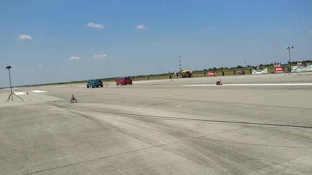 Arad Drag Racing 2017 2x Honda civic Turbo смотреть онлайн