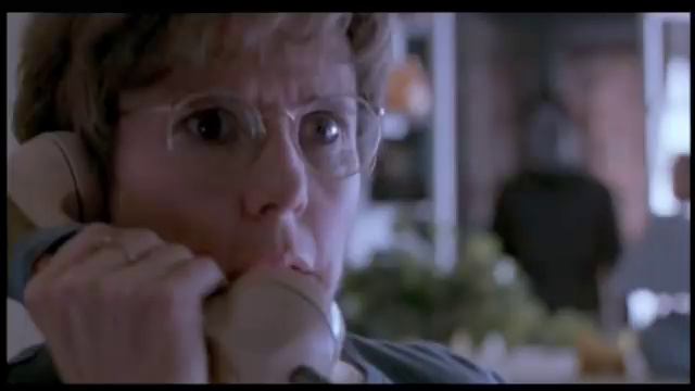 Halloween 6: The Curse of Michael Myers - Michael Kills Debra Strode смотреть онлайн