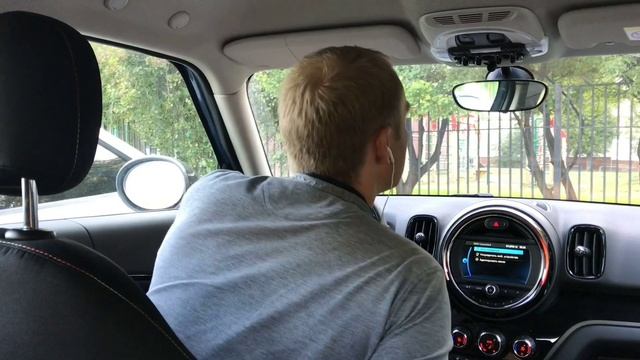 Mini Cooper Countryman в каршеринге. Знакомство.
