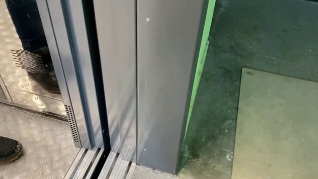 Лифт сломался во время съемки! Музыкальный лифт ЩЛЗ 630кг - V=1m/s и лифт КМЗ 1995 400кг - V=1m/s смотреть онлайн