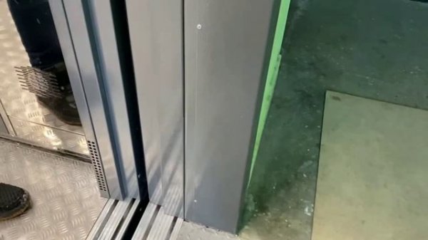 Лифт сломался во время съемки! Музыкальный лифт ЩЛЗ 630кг - V=1m/s и лифт КМЗ 1995 400кг - V=1m/s