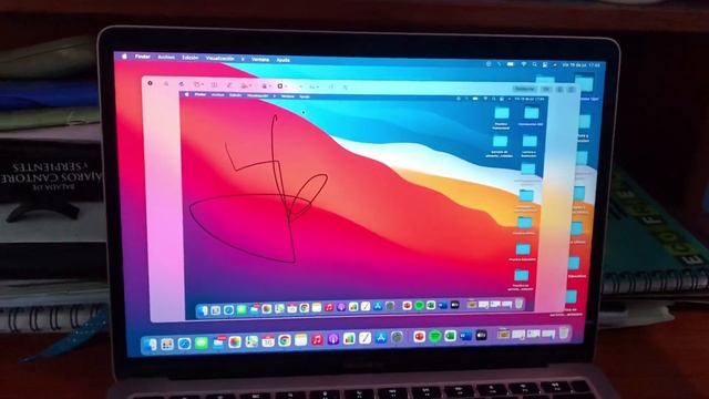 Como hacer captura de pantalla en Mac FÁCIL Y RÁPIDO смотреть онлайн