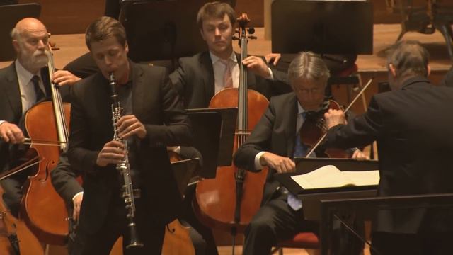 Mozart: Clarinet Concerto / Andreas Sundén, 1 movement - Allegro. Royal Concertgebouw Orchestra смотреть онлайн