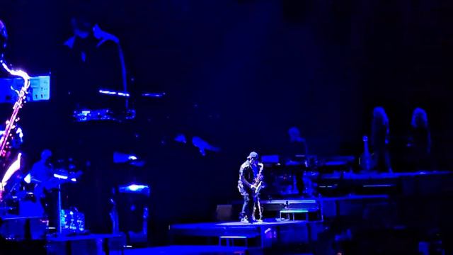 Eros Ramazzotti - ''Saxophone Solo'' (Battito Infinito Tour - R.-W.-Arena OB - LIVE - 2023-02-25) смотреть онлайн