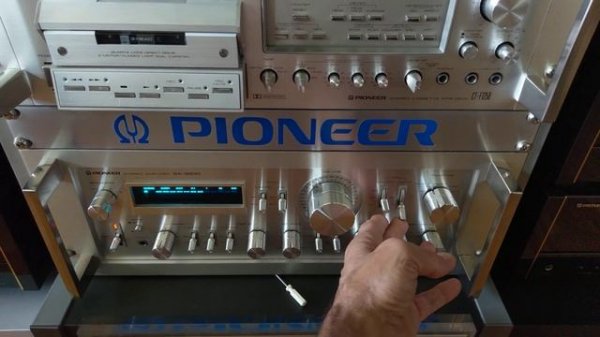 VINYL VS REEL TAPE SOUND COMPARED.PIONEER BLUE POWER.ACCEPT "PRINCESS OF THE DAWN".PIONEER RT-909.
