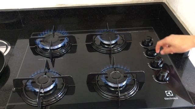 RESENHA COMPLETA COOKTOP ELECTROLUX | SERÁ QUE O COOKTOP ELECTROLUX É BOM MESMO? смотреть онлайн