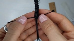 26. Браслет с коннектором из вощеной нити, мой опыт