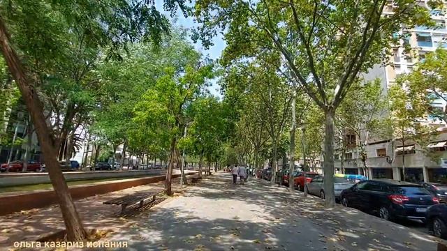 Барселона. Гуляю по улице Рамбла Прим и Маресме смотреть онлайн