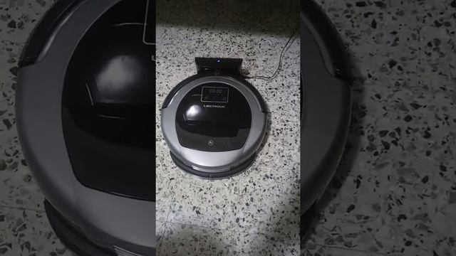 LIECTROUX B6009 ROBOT Lavapavimenti ROTTO смотреть онлайн